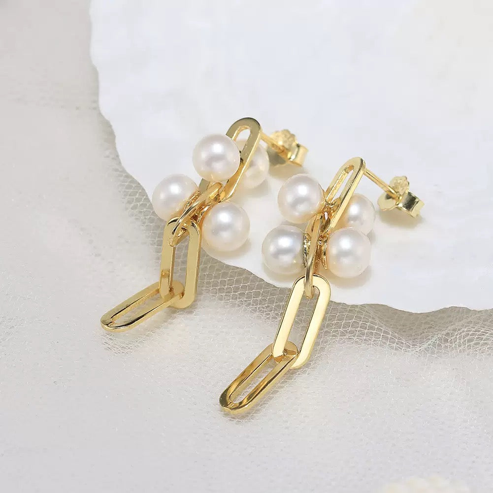 Linked Grace – Freshwater Pearl & Vermeil Chain Drop Earrings