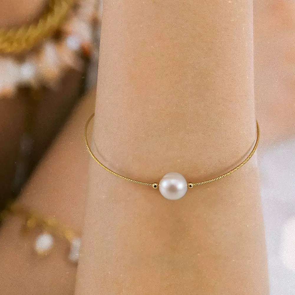 Solara Pearl – Minimalist Freshwater Pearl Vermeil Bracelet