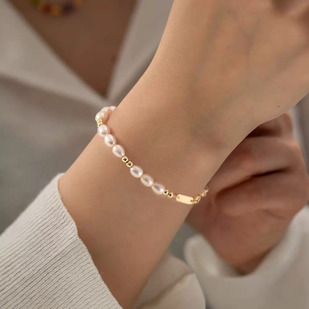 Golden Thread – Freshwater Pearl Vermeil Bracelet