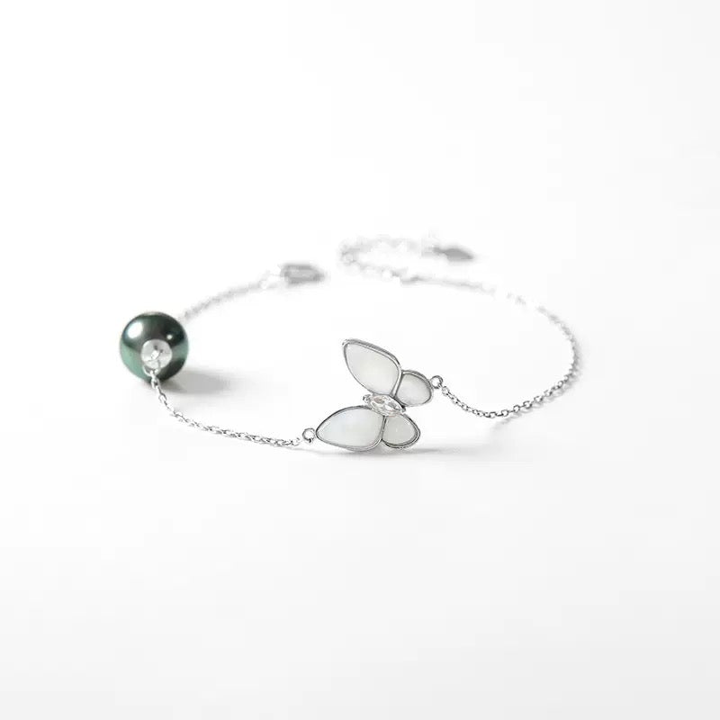 Ocean Whisper – Seawater Pearl & Butterfly Charm Bracelet