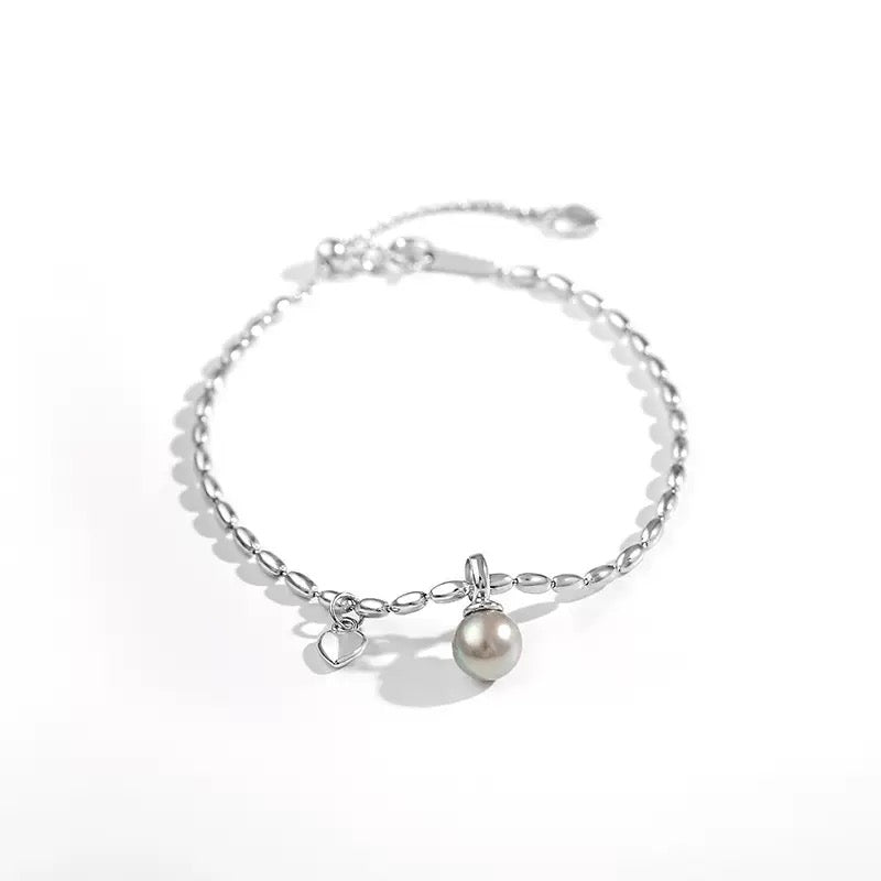 Lover’s Pearl – Heart Charm Bracelet