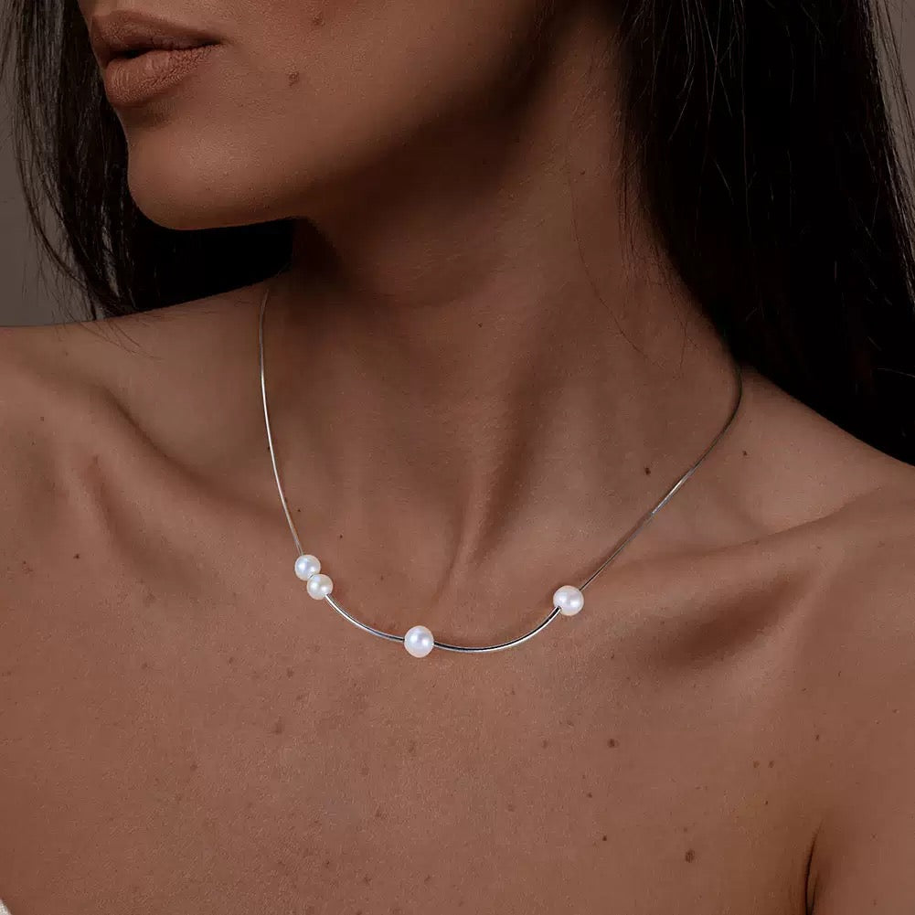 Silver Arc – Freshwater Pearl & Curved Bar Necklace