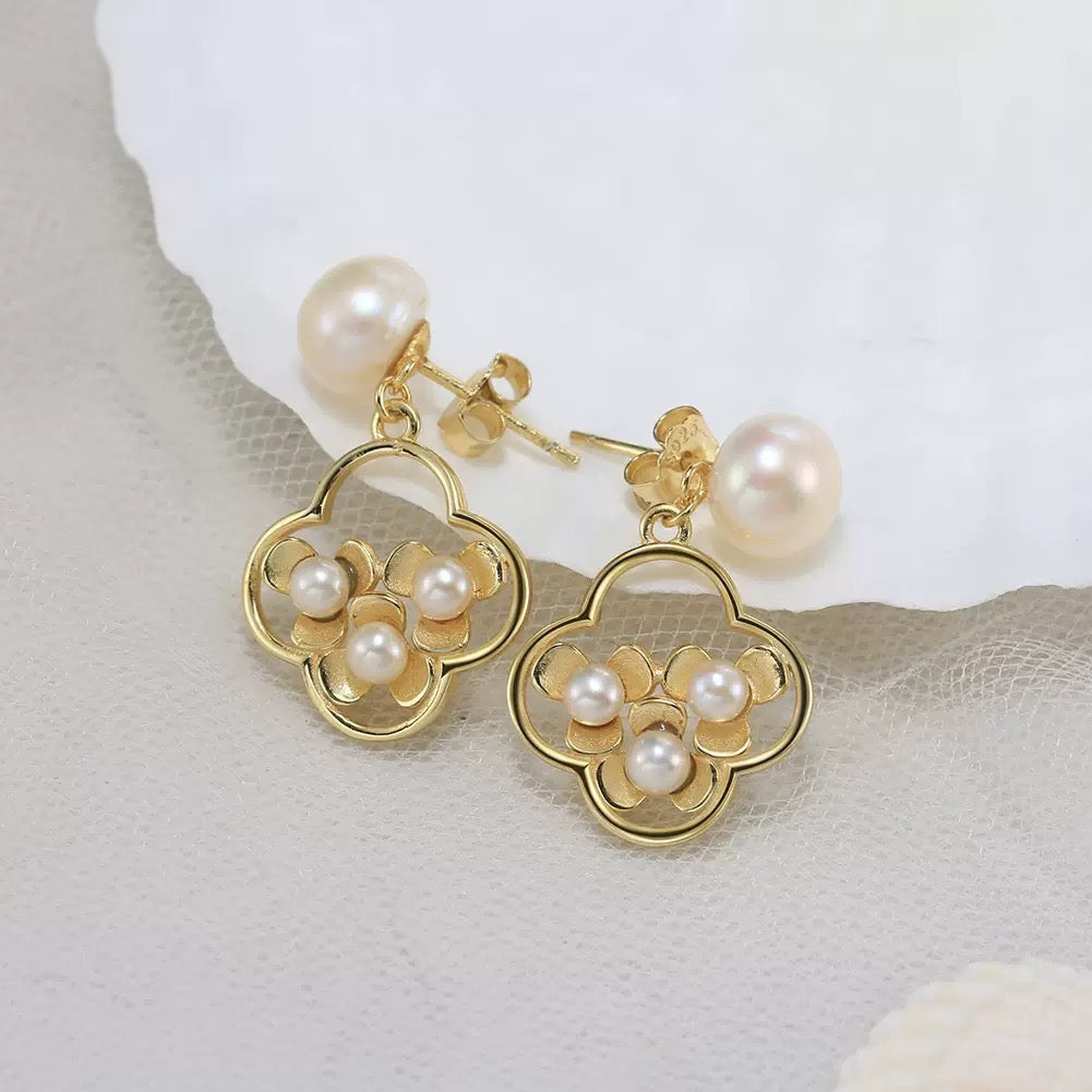 Petal Charm – Freshwater Pearl & Vermeil Clover Drop Earrings