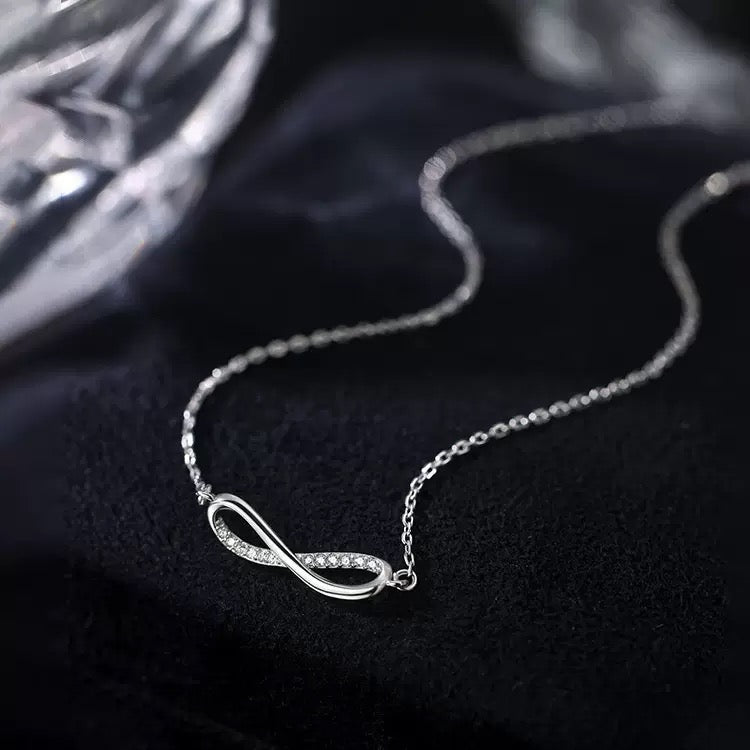 Eternal Glow – Sterling Silver Infinity Symbol Pendant Necklace