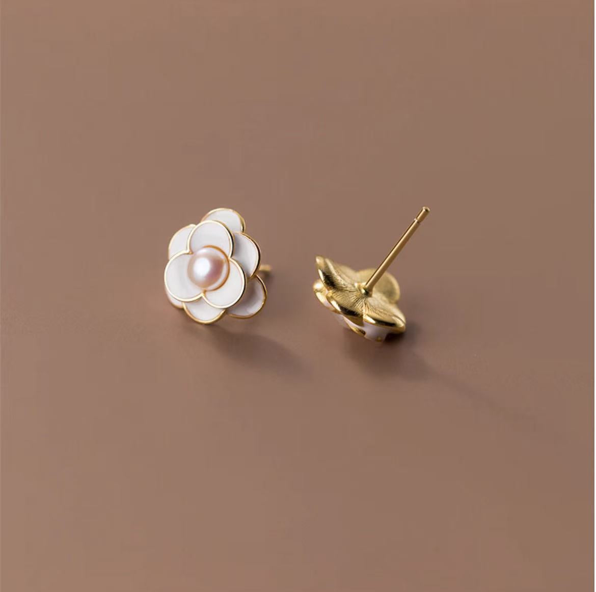 Camellia Bloom – Freshwater Pearl & S925 Silver Stud Earrings
