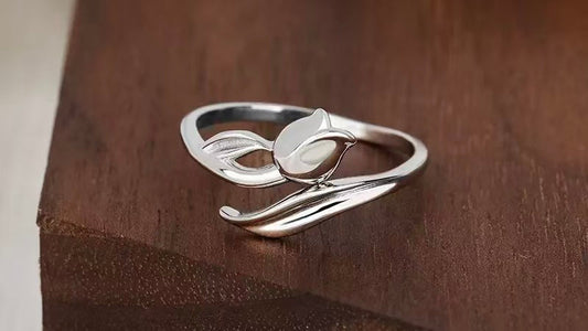 Tulip Serenity sterling silver adjustable tulip rings jewelry blog cover