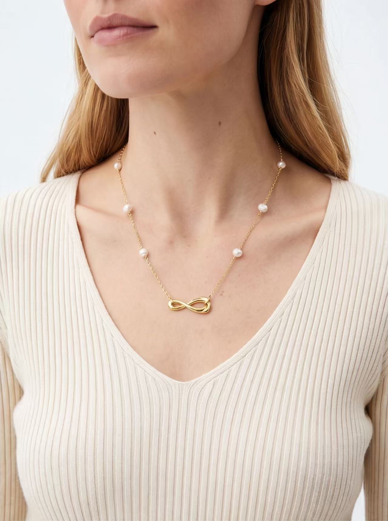 Eternal Link – Freshwater Pearl & Gold Vermeil Infinity Necklace