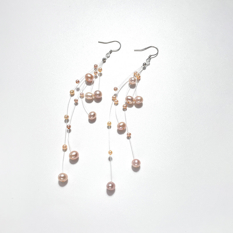 LINEAR EARRINGS PEARL