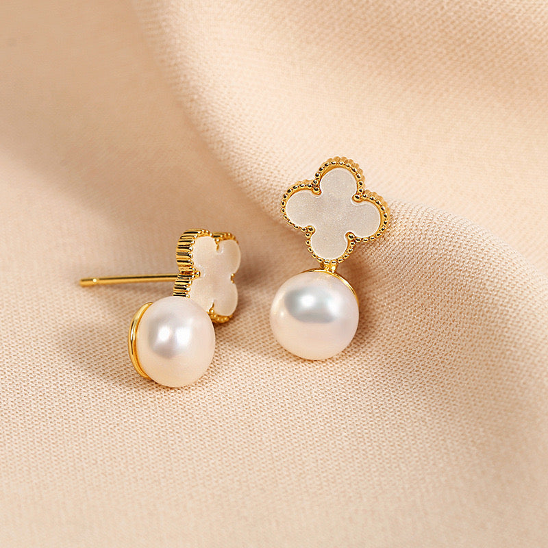 SWEET STUD EARRINGS PEARL