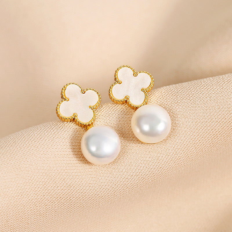 SWEET STUD EARRINGS PEARL