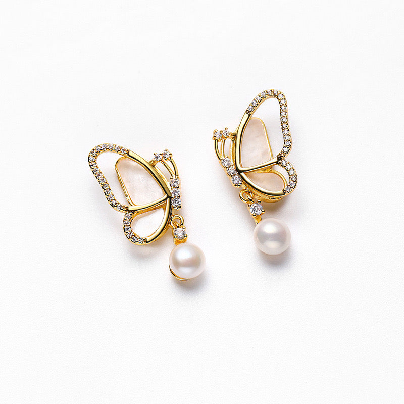 BUTTERFLY-SHAPED EARRINGS PEARL