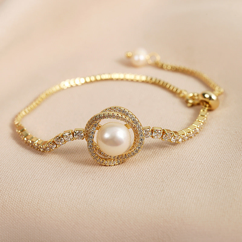 CLASSIC STYLE BRACELET PEARL