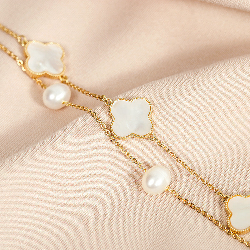 FOUR LEAF CLOVER-SHAPED BRACELET PEARL