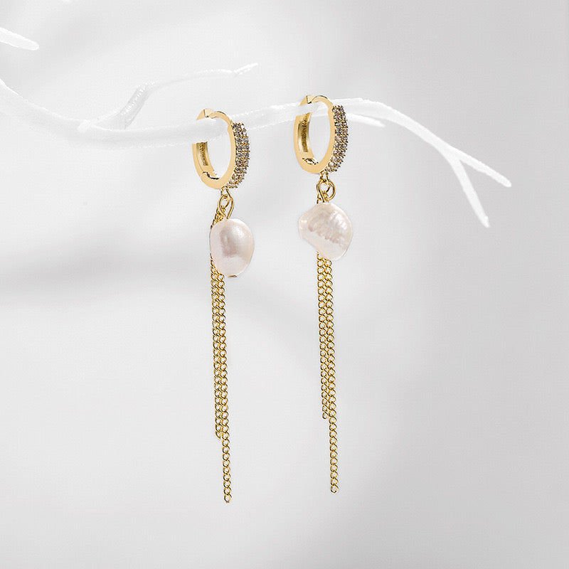 CHAIN EARRING PEARL