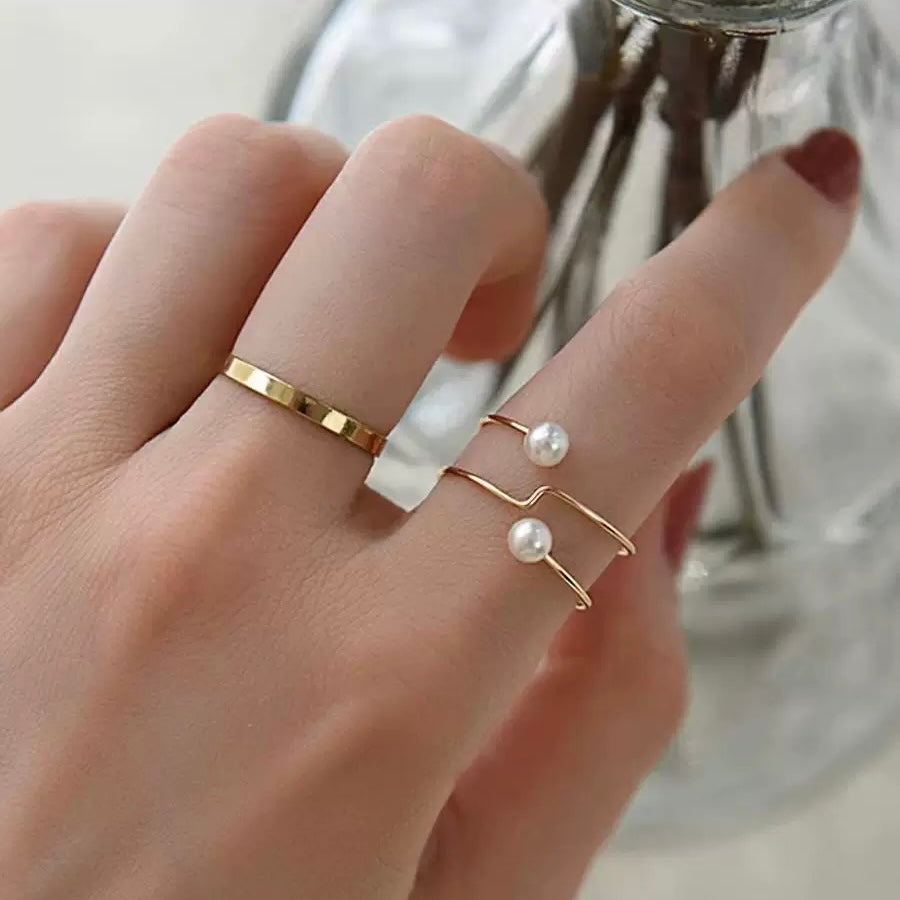 Minimalist Charm – Pearl Line Open Ring