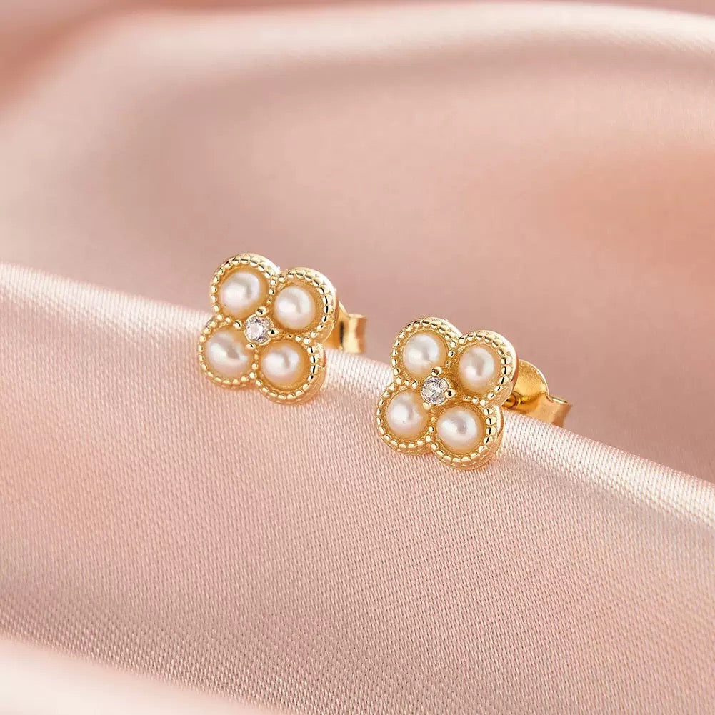Lucky Bloom – Freshwater Pearl & CZ Vermeil Stud Earrings