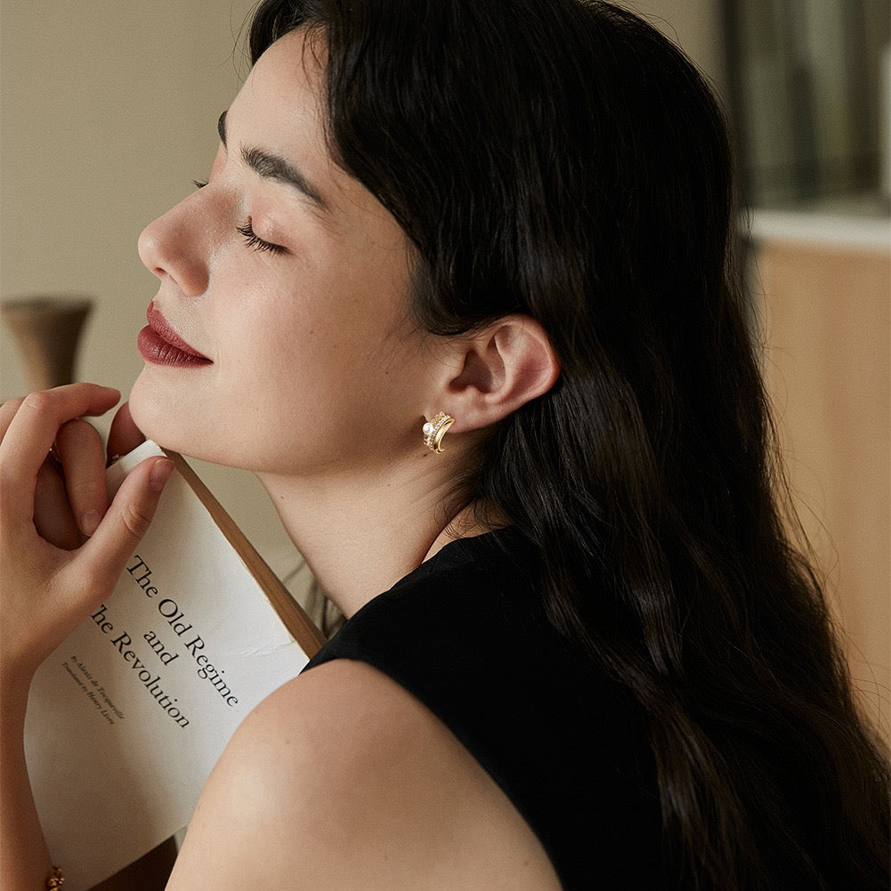 Radiant Curve – Freshwater Pearl & CZ Sterling Hoop Earrings