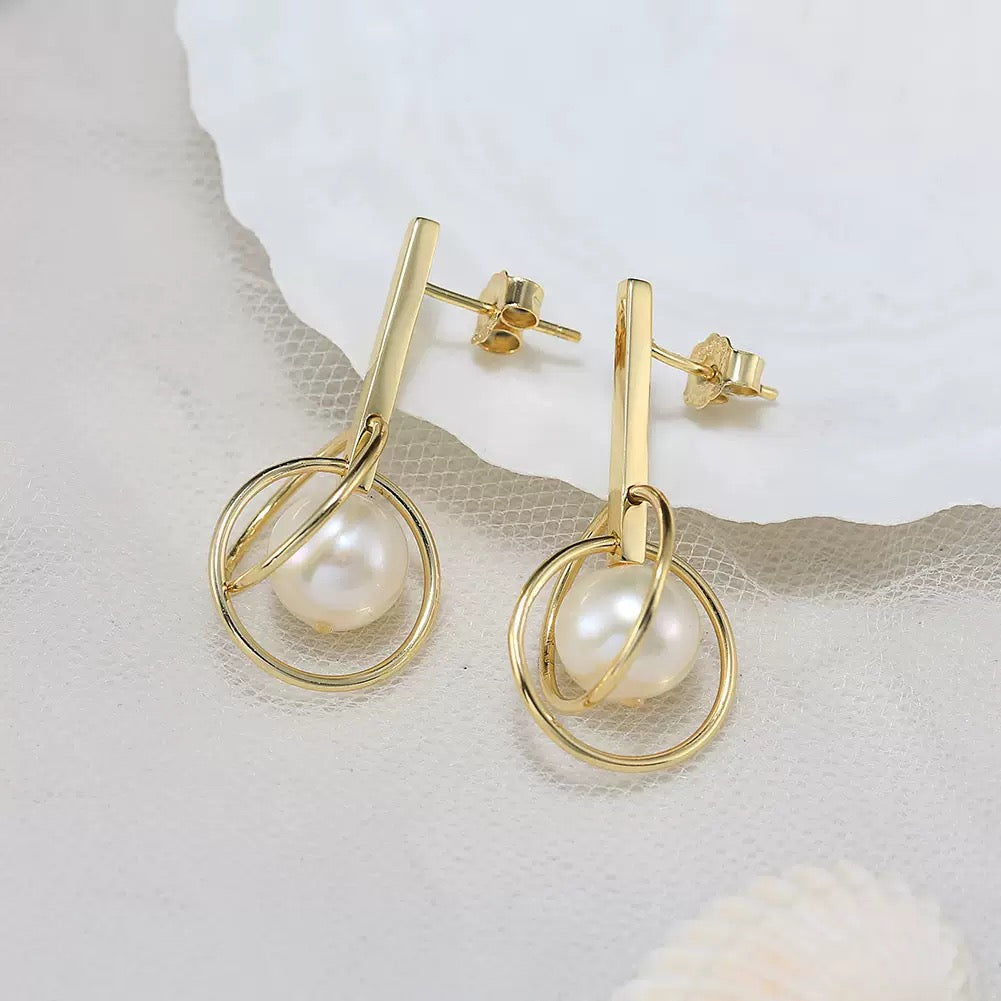 Orbital Balance – Freshwater Pearl & Vermeil Circle Drop Earrings