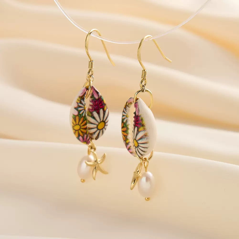 Seashell Earrings – Hand-Painted Cowrie Shell Jewelry in Gold