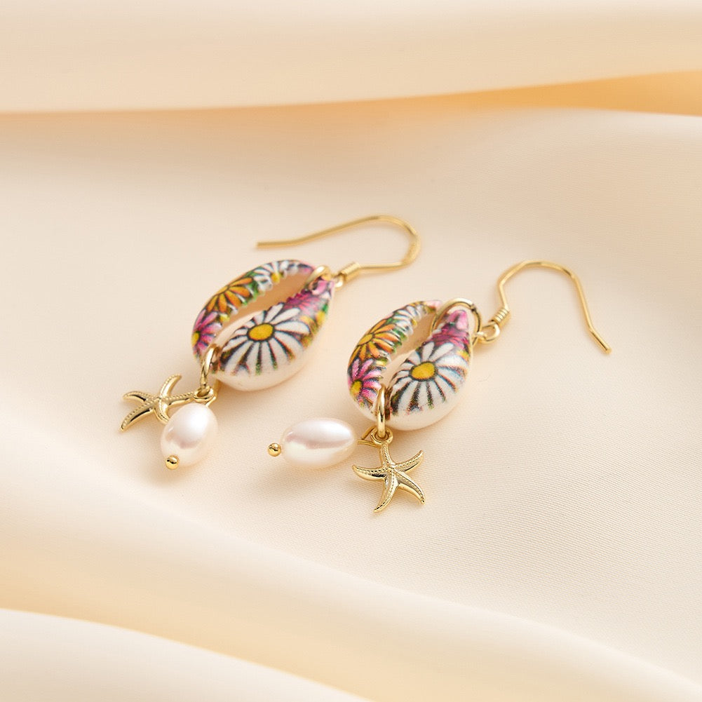Seashell Earrings – Hand-Painted Cowrie Shell Jewelry in Gold