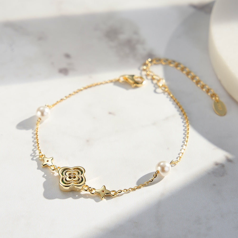 Lucky Bloom – Malachite & Pearl Star Vermeil Bracelet