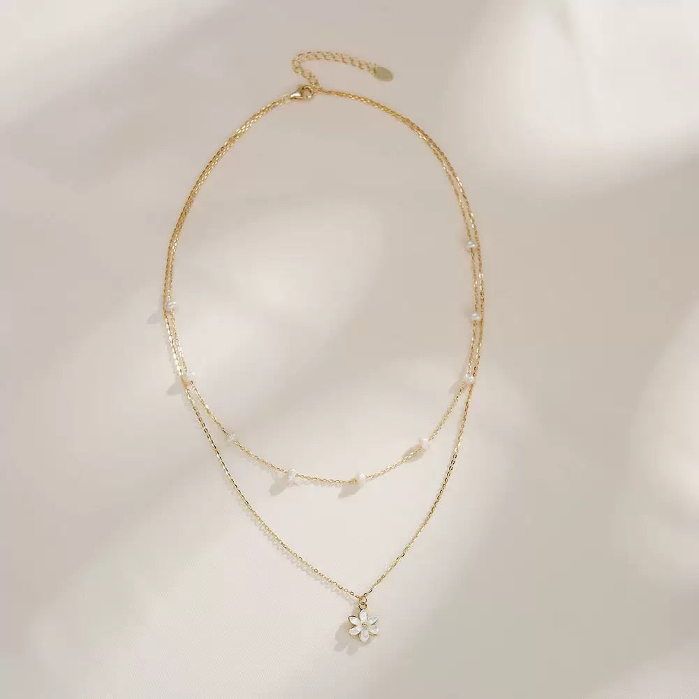 Petite Bloom – Pearl Double Chain & Daisy Pendant Necklace