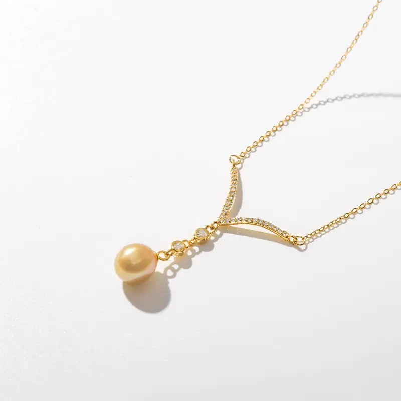 Graceful Ocean – Seawater Pearl Pendant Necklace
