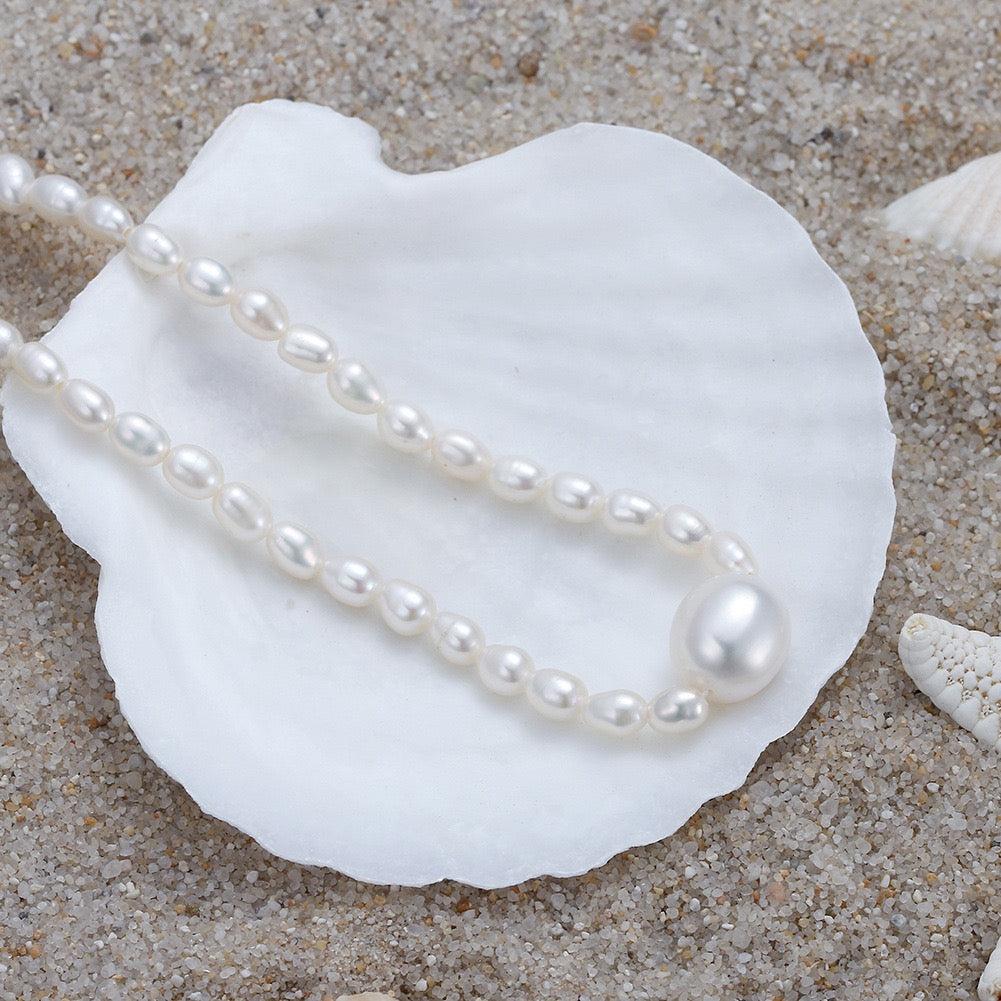 Lunar Drop – Freshwater Pearl Centerpiece Necklace