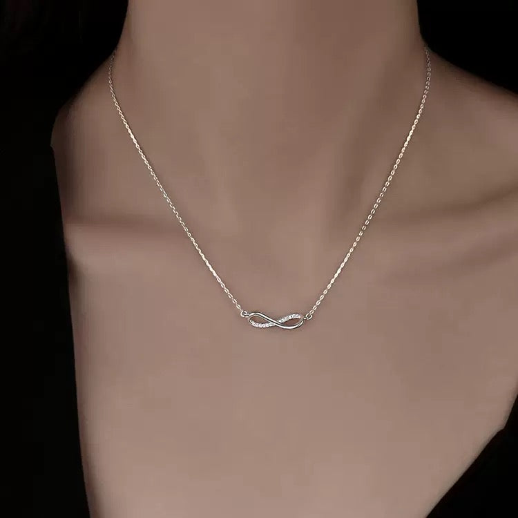Eternal Glow – Sterling Silver Infinity Symbol Pendant Necklace