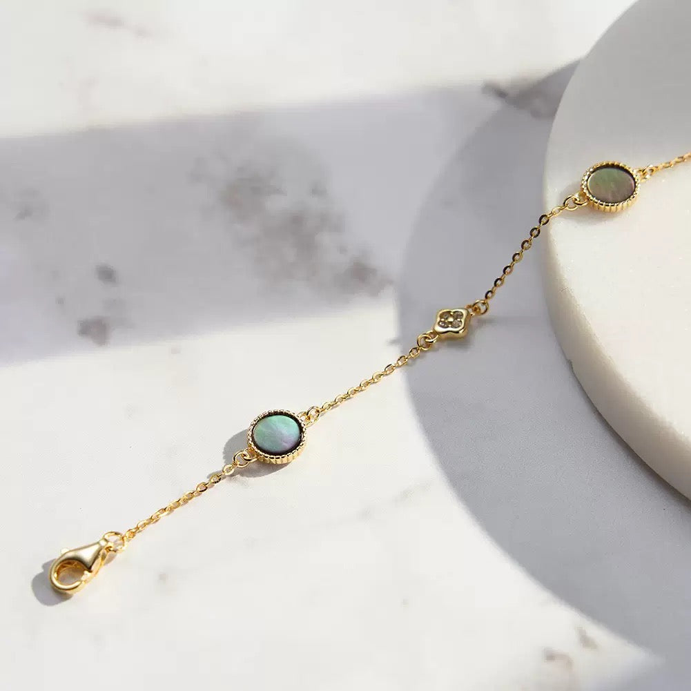 Midnight Bloom – Black Shell & CZ Vermeil Bracelet