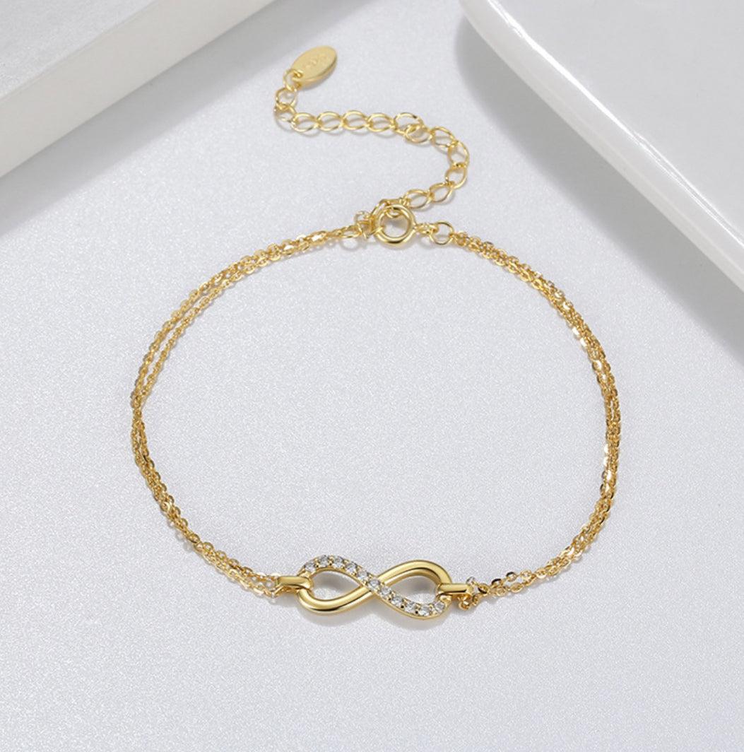 Infinity Glow – Vermeil & CZ Bracelet