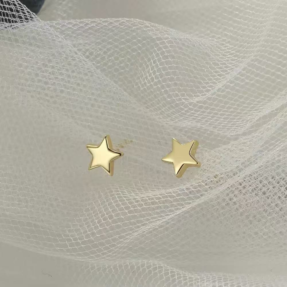 Star Stud Earrings – Sterling Silver or Gold Vermeil