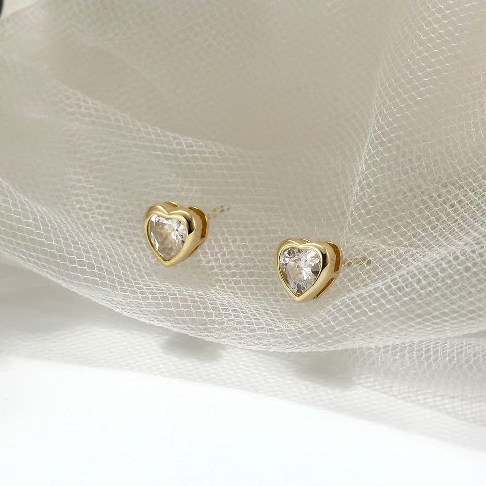 Heart-Shaped Zircon Stud Earrings – Sterling Silver or Gold Vermeil