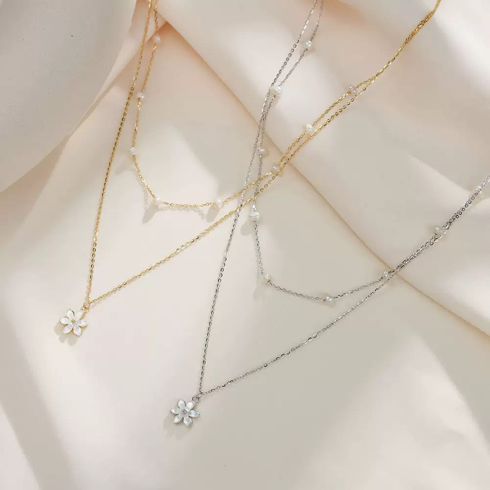 Petite Bloom – Pearl Double Chain & Daisy Pendant Necklace