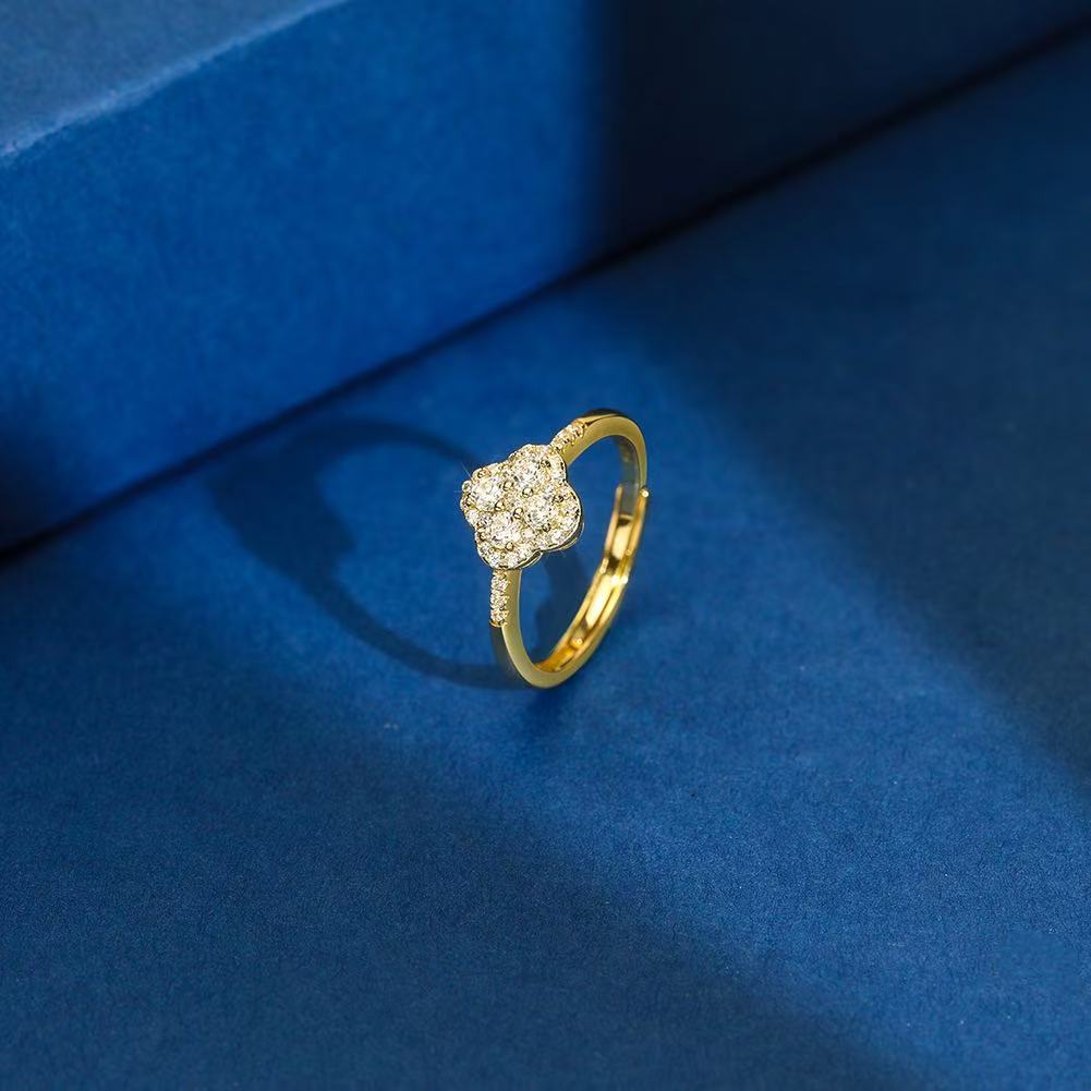 Floral Radiance – Gold & Silver Sterling Silver Cubic Zirconia Cluster Ring