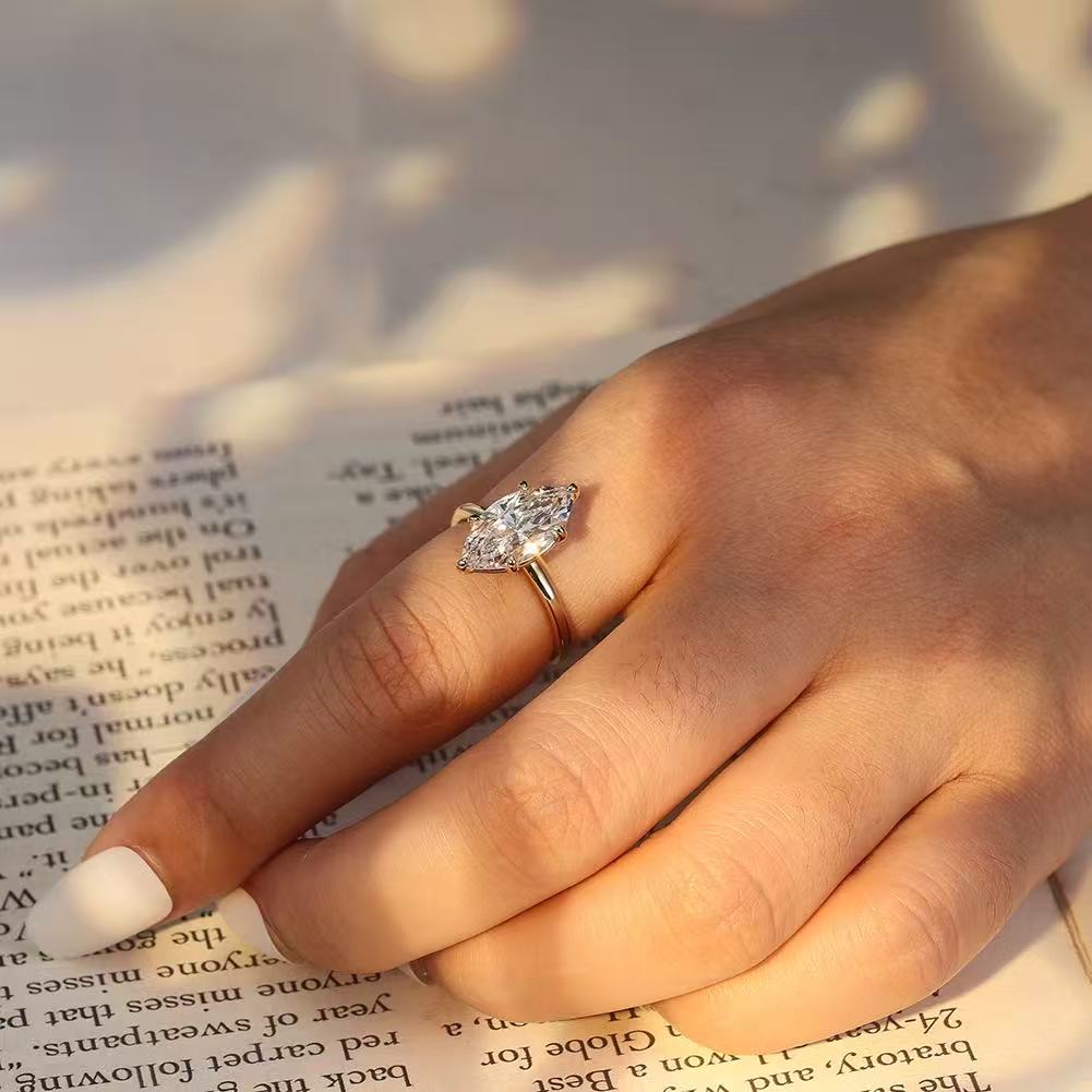 Marquise Elegance – Sparkling Zircon & Sterling Silver Ring (Gold & Silver Options)