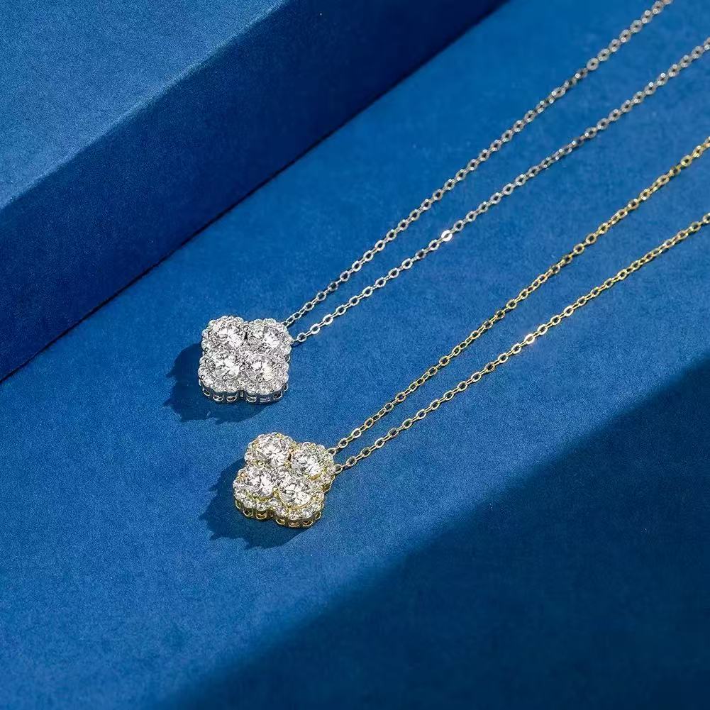 Floral Brilliance – Gold-Plated Sterling Silver & Cubic Zirconia Pendant Necklace