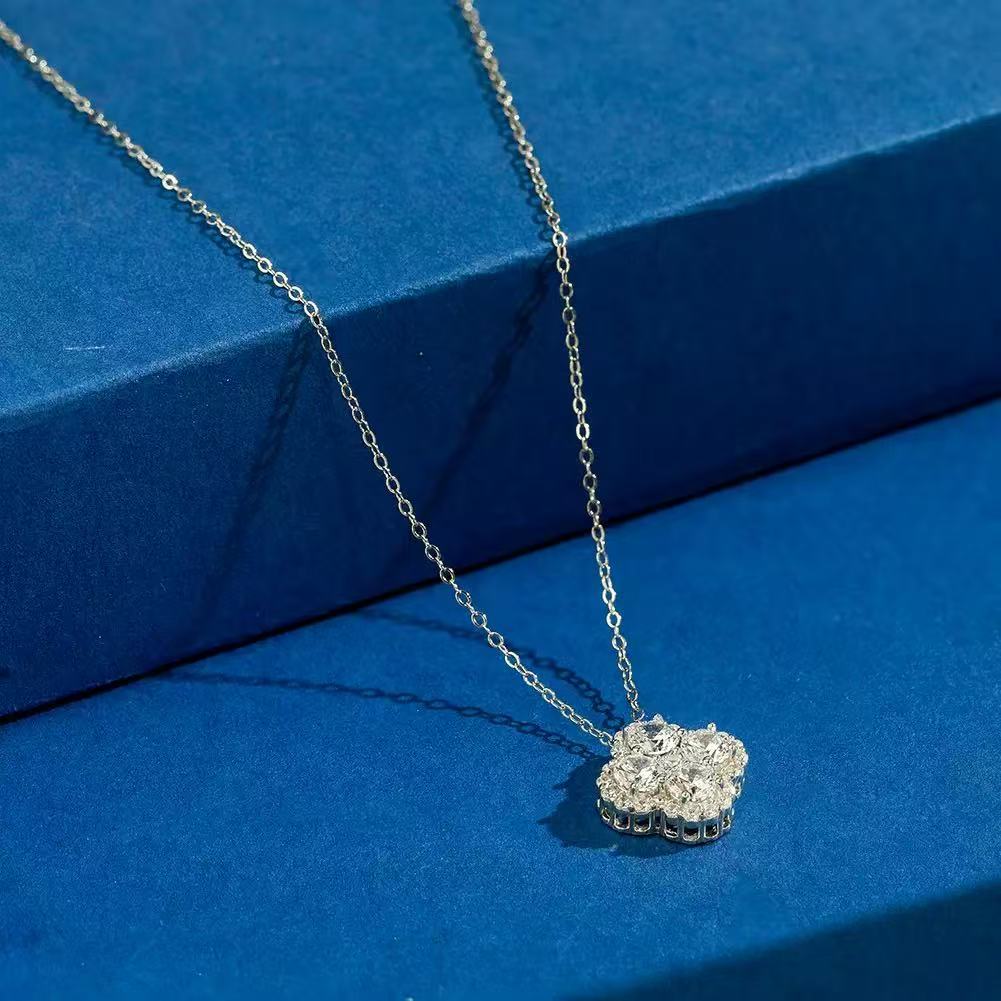 Floral Brilliance – Gold-Plated Sterling Silver & Cubic Zirconia Pendant Necklace