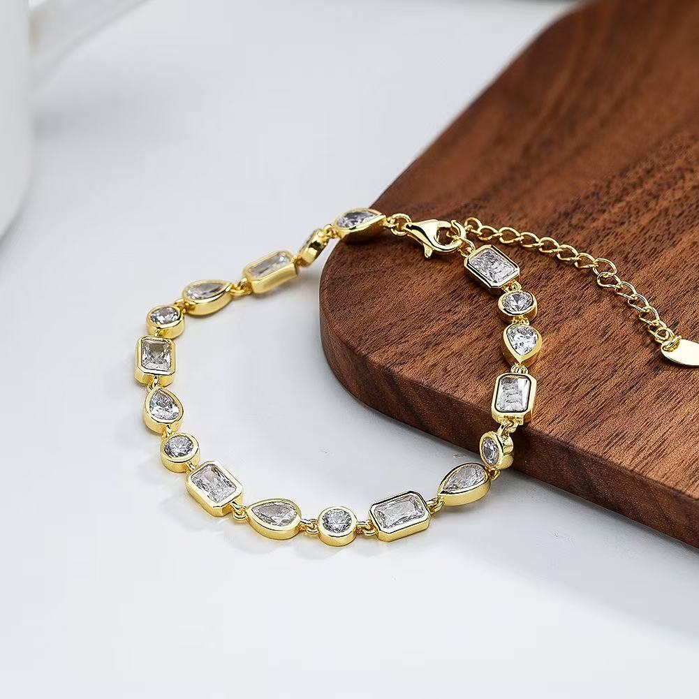 Radiant Harmony – Gold Vermeil & Zirconia Link Bracelet