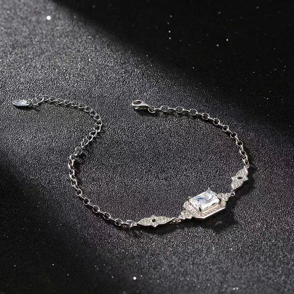 Timeless Radiance – Sterling Silver & Square-Cut Zircon Bracelet