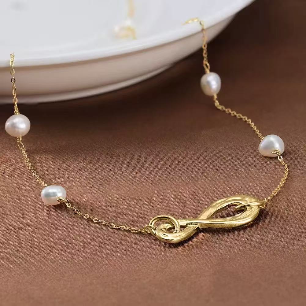 Eternal Link – Freshwater Pearl & Gold Vermeil Infinity Necklace