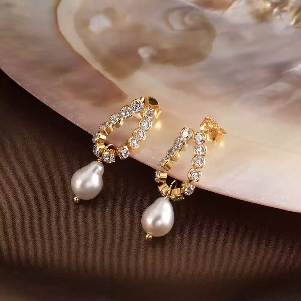 Radiant Bloom – Freshwater Pearl & Gold Vermeil Drop Hoop Earrings