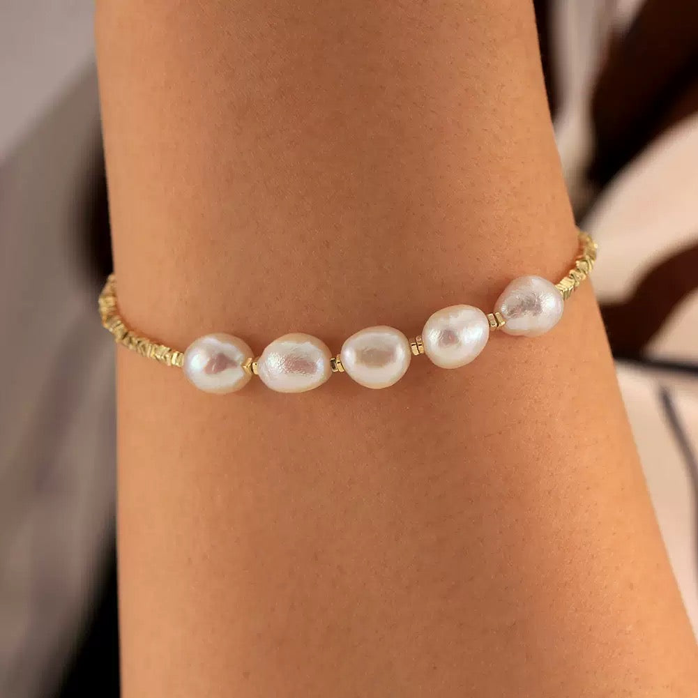 Golden Thread – Freshwater Pearl Vermeil Bracelet