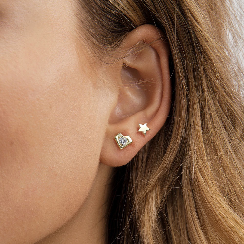 Heart Shaped Zirconia Stud Earrings – 925 Sterling Silver
