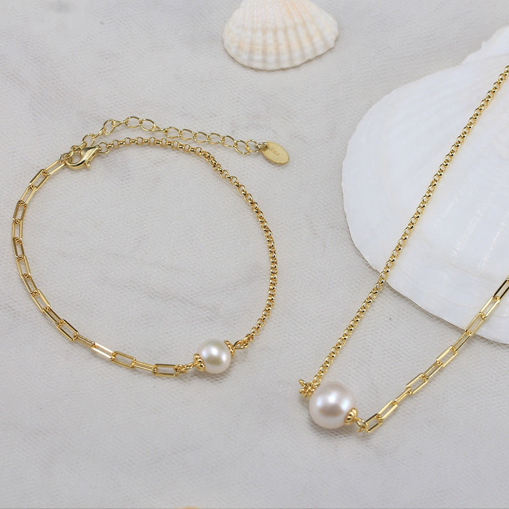 Modern Mix Pearl Link Necklace product photo by Starlight