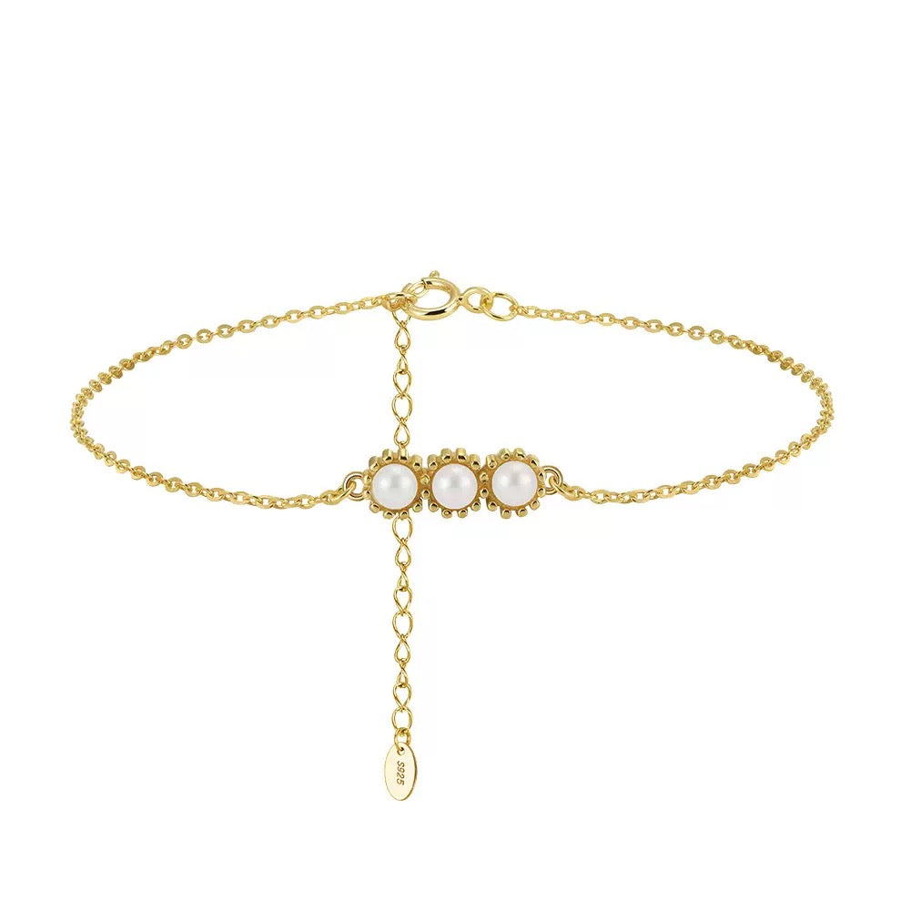 Triple Pearl Balance – Gold Vermeil Bracelet