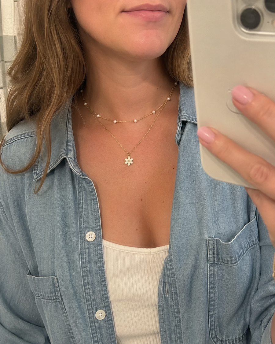 Petite Bloom – Pearl Double Chain & Daisy Pendant Necklace