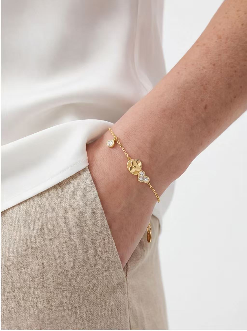 Petal Heart – Vermeil & CZ Bracelet