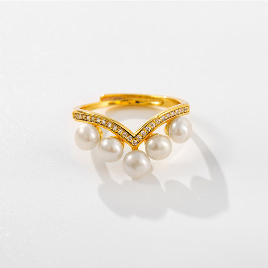 Crown Glow – Freshwater Pearl & Crystal Ring