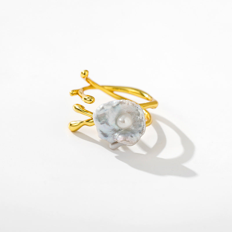 Golden Bloom – Baroque Pearl & Sterling Silver Ring